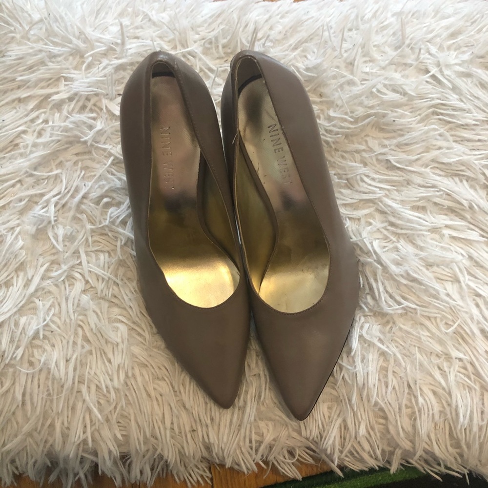 Nine West Pump
